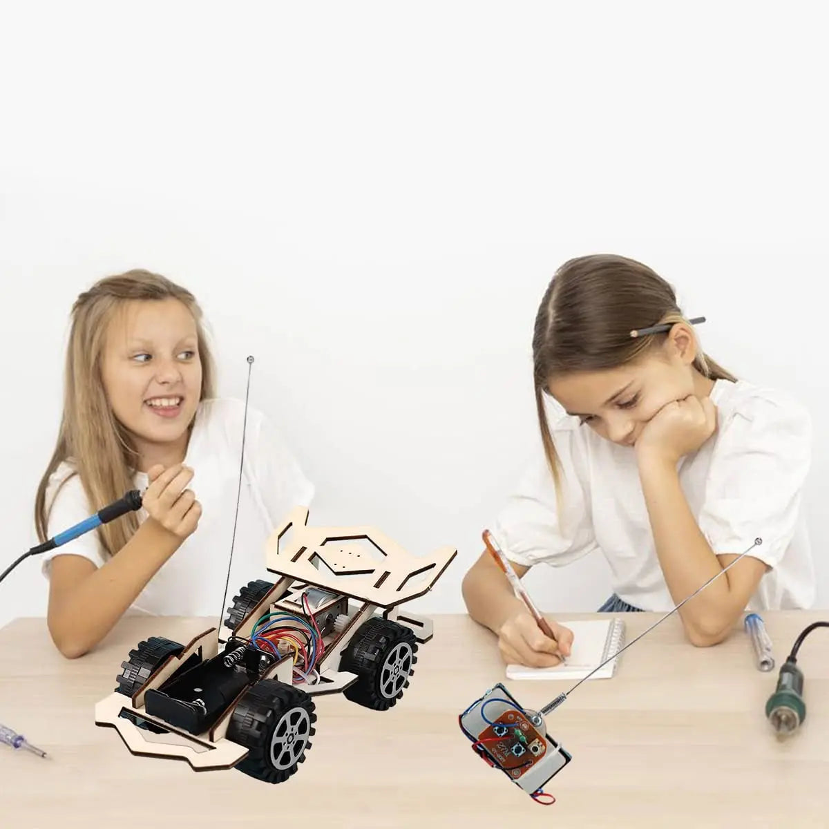 Kinderen afstandsbediening elektrische houten race speelgoed DIY kit